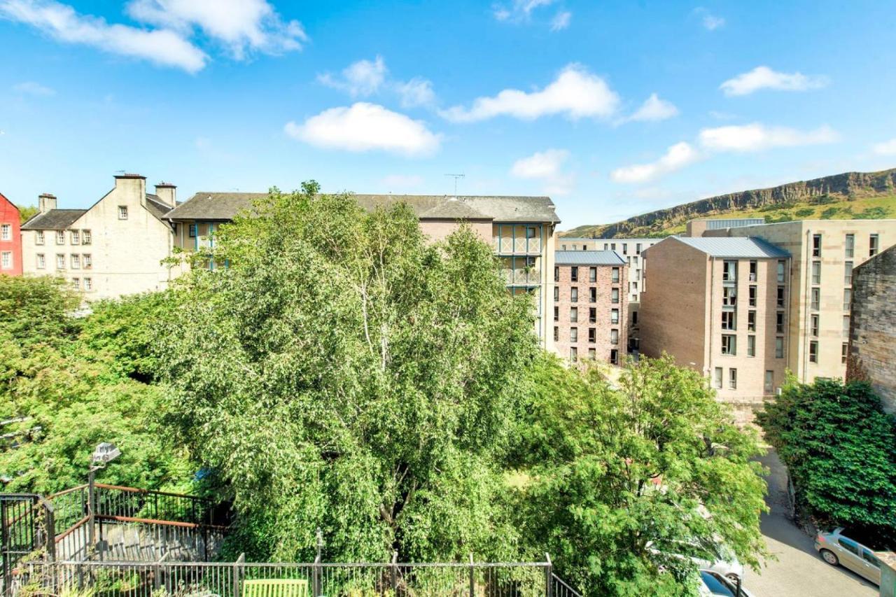 Joivy Famous St Mary'S Street Old Town Apartment Edinburgh Exterior foto